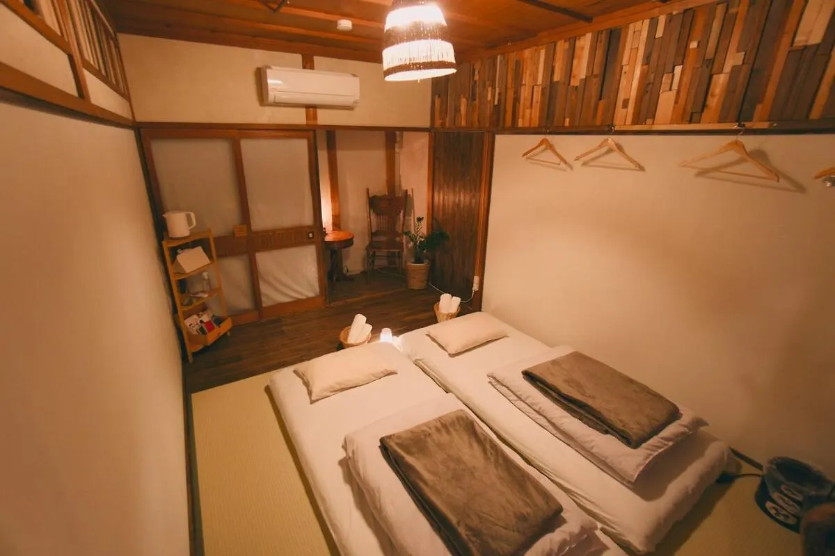 宿たぬきのねどこ Guesthouse Tanuki Tokoname 0*,  Japonsko