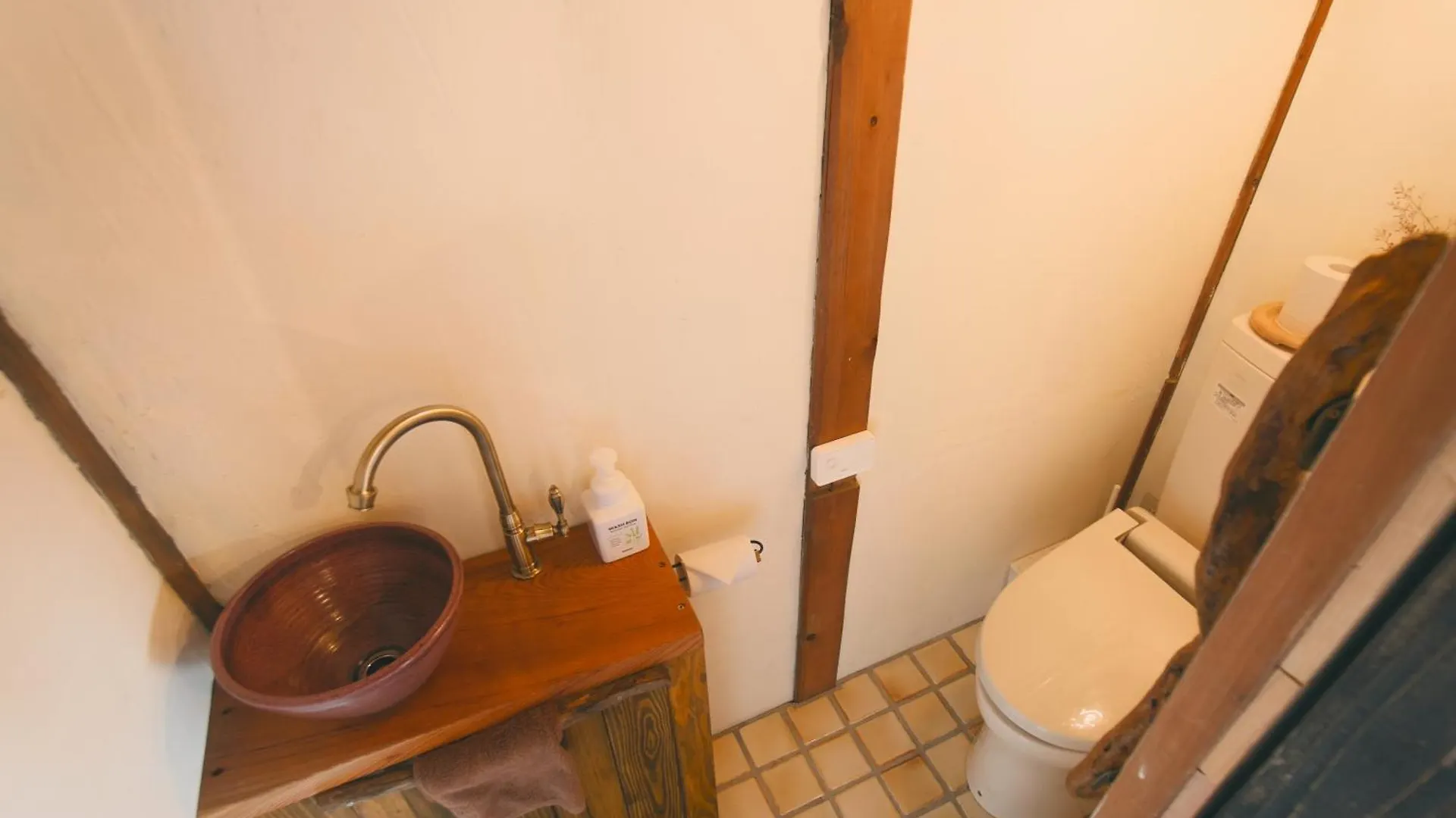 招待所 宿たぬきのねどこ Guesthouse Tanuki 常滑市