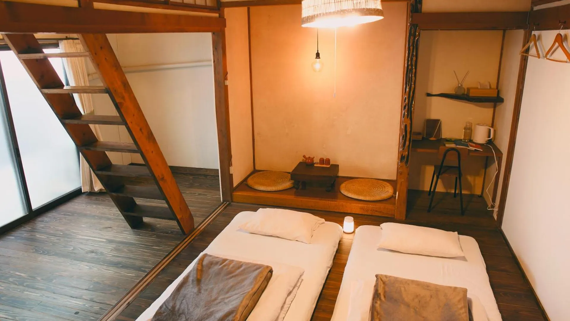 宿たぬきのねどこ Guesthouse Tanuki Tokoname Japan